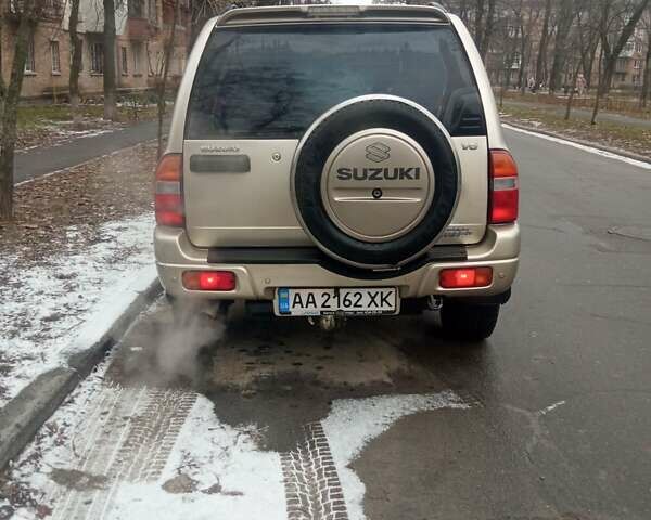 Бежевый Сузуки Гранд Витара, объемом двигателя 2.7 л и пробегом 368 тыс. км за 6300 $, фото 4 на Automoto.ua