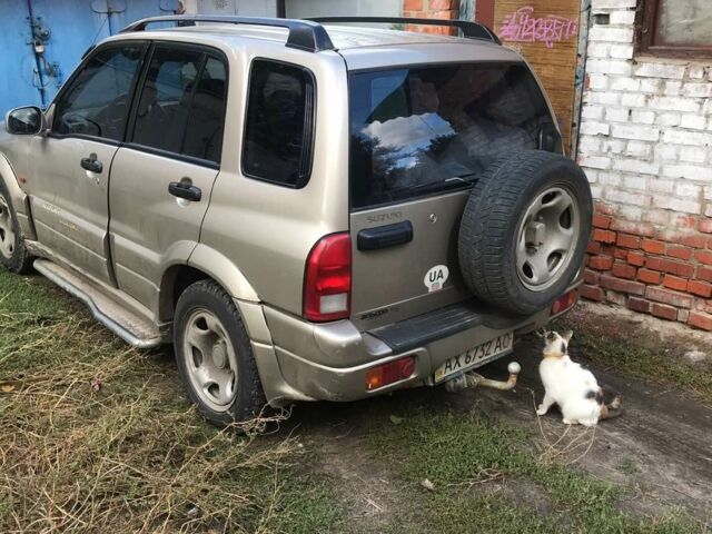 Бежевий Сузукі Гранд Вітара, об'ємом двигуна 2 л та пробігом 205 тис. км за 4700 $, фото 2 на Automoto.ua