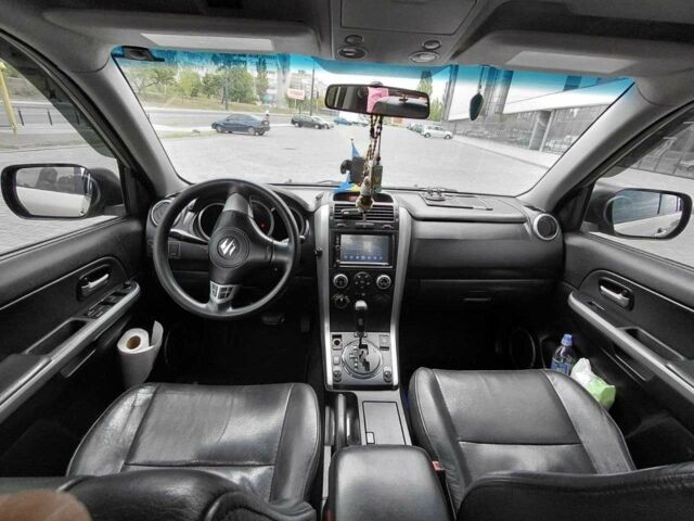 Бежевий Сузукі Гранд Вітара, об'ємом двигуна 2 л та пробігом 308 тис. км за 7000 $, фото 7 на Automoto.ua