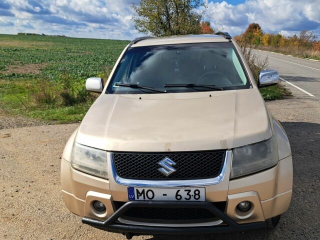 Бежевый Сузуки Гранд Витара, объемом двигателя 0 л и пробегом 300 тыс. км за 3450 $, фото 1 на Automoto.ua