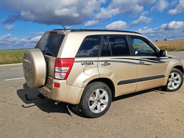Бежевый Сузуки Гранд Витара, объемом двигателя 0 л и пробегом 300 тыс. км за 3450 $, фото 7 на Automoto.ua