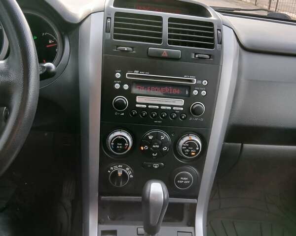 Бежевый Сузуки Гранд Витара, объемом двигателя 2 л и пробегом 260 тыс. км за 7100 $, фото 11 на Automoto.ua