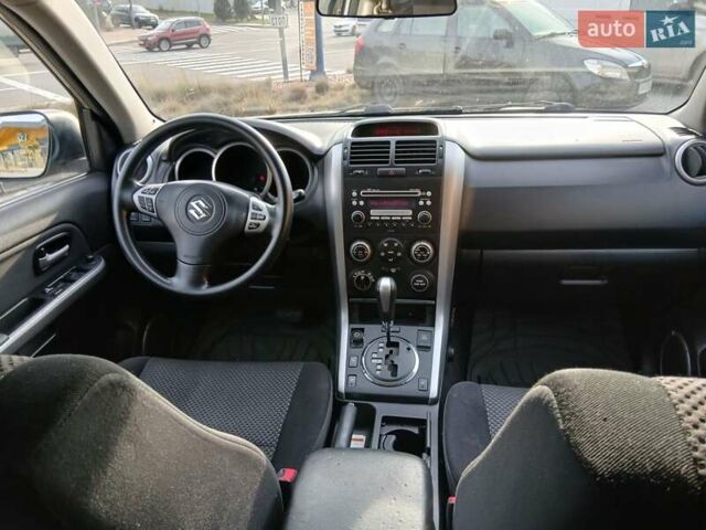 Бежевый Сузуки Гранд Витара, объемом двигателя 2 л и пробегом 260 тыс. км за 7100 $, фото 12 на Automoto.ua