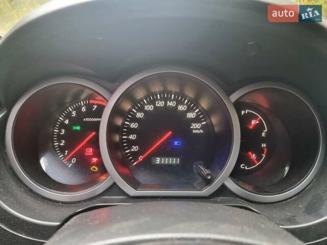 Бежевый Сузуки Гранд Витара, объемом двигателя 2 л и пробегом 311 тыс. км за 5700 $, фото 5 на Automoto.ua