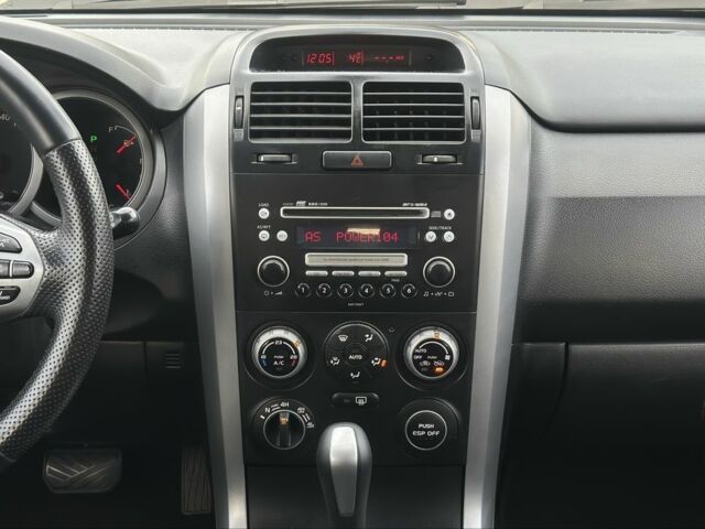 Бежевый Сузуки Гранд Витара, объемом двигателя 2 л и пробегом 242 тыс. км за 7500 $, фото 14 на Automoto.ua