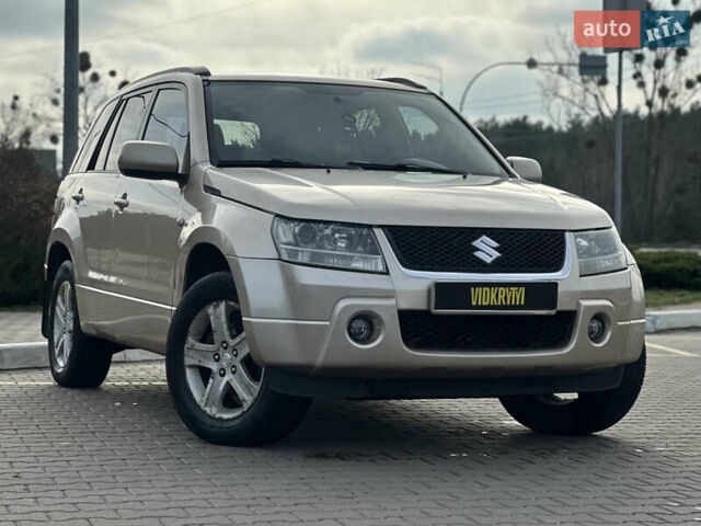 Бежевый Сузуки Гранд Витара, объемом двигателя 2 л и пробегом 242 тыс. км за 7500 $, фото 5 на Automoto.ua
