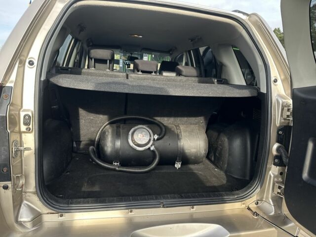 Бежевый Сузуки Гранд Витара, объемом двигателя 2 л и пробегом 242 тыс. км за 7500 $, фото 23 на Automoto.ua