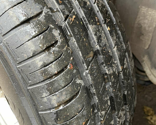 Бежевий Сузукі Гранд Вітара, об'ємом двигуна 2 л та пробігом 302 тис. км за 5300 $, фото 16 на Automoto.ua