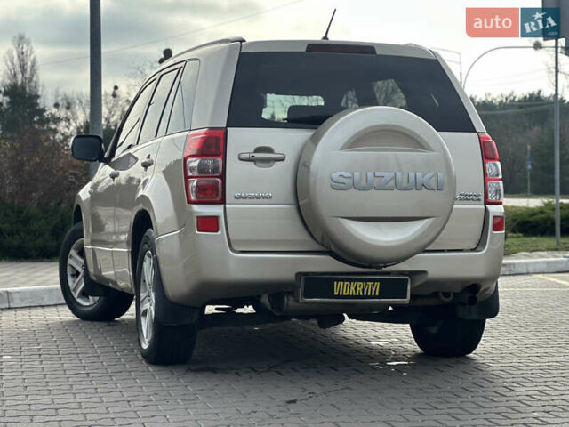Бежевый Сузуки Гранд Витара, объемом двигателя 2 л и пробегом 242 тыс. км за 7500 $, фото 18 на Automoto.ua