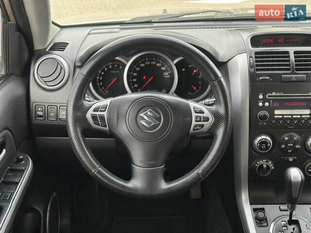 Бежевый Сузуки Гранд Витара, объемом двигателя 2 л и пробегом 242 тыс. км за 7500 $, фото 24 на Automoto.ua