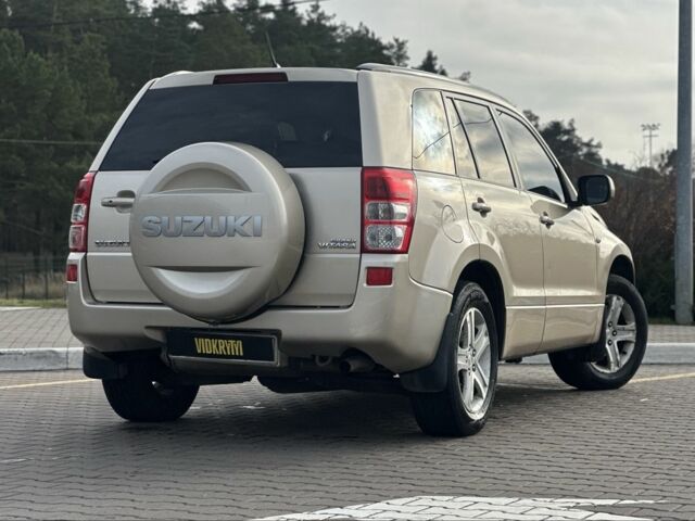 Бежевый Сузуки Гранд Витара, объемом двигателя 2 л и пробегом 242 тыс. км за 7500 $, фото 9 на Automoto.ua