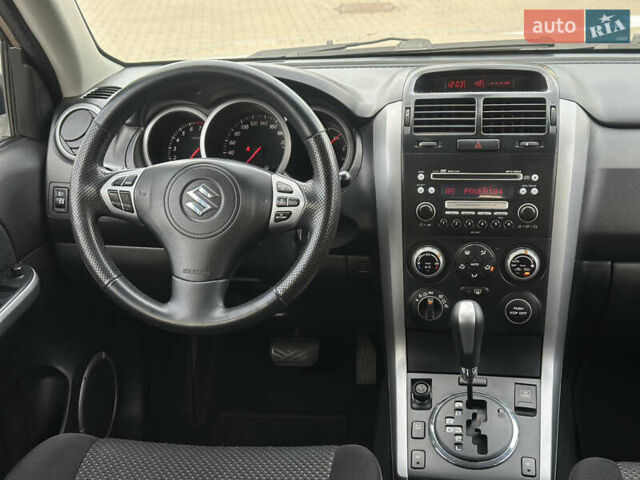 Бежевый Сузуки Гранд Витара, объемом двигателя 2 л и пробегом 242 тыс. км за 7500 $, фото 21 на Automoto.ua