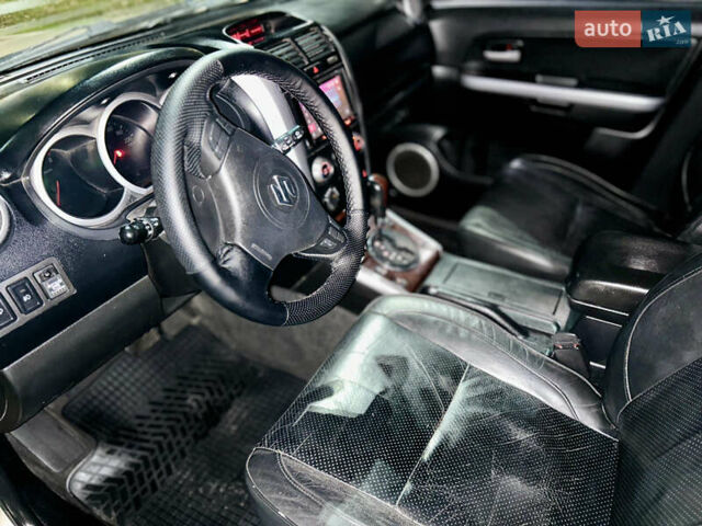 Бежевый Сузуки Гранд Витара, объемом двигателя 2 л и пробегом 236 тыс. км за 6500 $, фото 10 на Automoto.ua