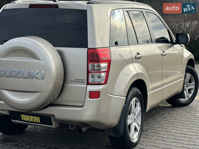 Бежевый Сузуки Гранд Витара, объемом двигателя 2 л и пробегом 242 тыс. км за 7500 $, фото 15 на Automoto.ua