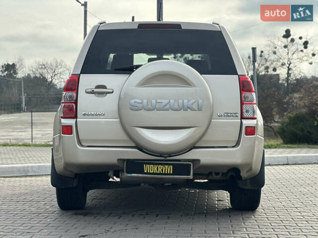 Бежевый Сузуки Гранд Витара, объемом двигателя 2 л и пробегом 242 тыс. км за 7500 $, фото 14 на Automoto.ua