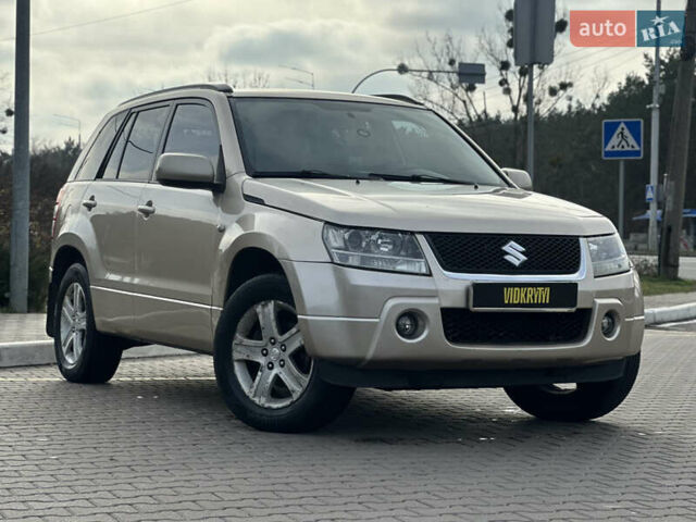 Бежевый Сузуки Гранд Витара, объемом двигателя 2 л и пробегом 242 тыс. км за 7500 $, фото 6 на Automoto.ua
