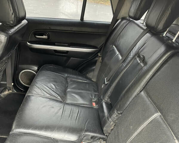 Бежевий Сузукі Гранд Вітара, об'ємом двигуна 2 л та пробігом 302 тис. км за 5300 $, фото 10 на Automoto.ua