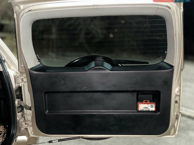 Бежевый Сузуки Гранд Витара, объемом двигателя 2 л и пробегом 236 тыс. км за 6500 $, фото 20 на Automoto.ua