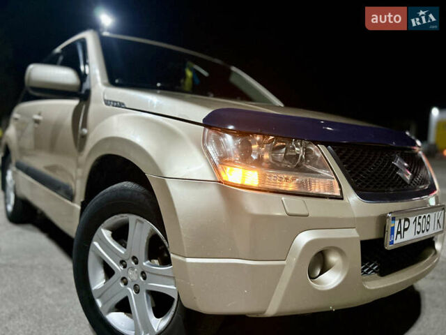 Бежевый Сузуки Гранд Витара, объемом двигателя 2 л и пробегом 236 тыс. км за 6500 $, фото 3 на Automoto.ua