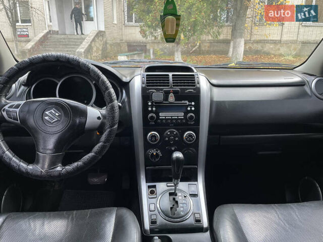 Бежевий Сузукі Гранд Вітара, об'ємом двигуна 2 л та пробігом 302 тис. км за 5300 $, фото 15 на Automoto.ua