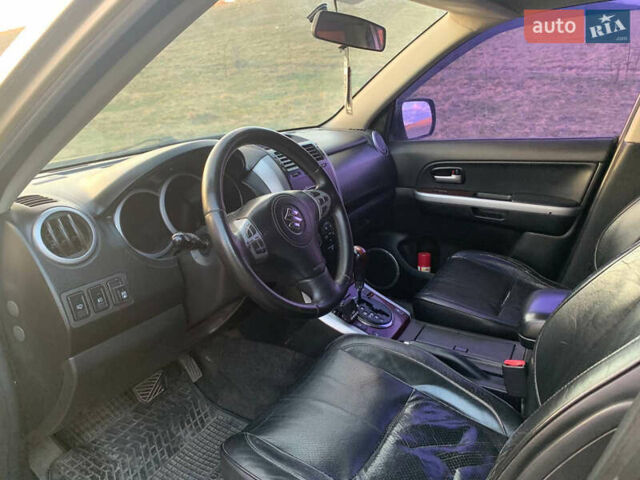 Бежевый Сузуки Гранд Витара, объемом двигателя 2 л и пробегом 262 тыс. км за 7000 $, фото 1 на Automoto.ua