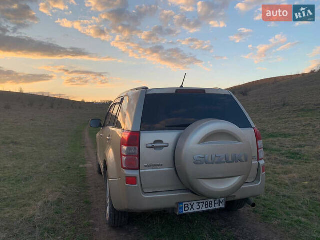 Бежевый Сузуки Гранд Витара, объемом двигателя 2 л и пробегом 262 тыс. км за 7000 $, фото 5 на Automoto.ua