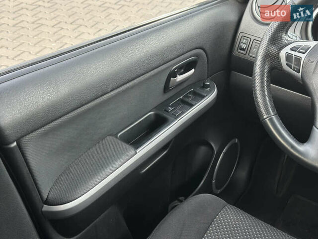 Бежевый Сузуки Гранд Витара, объемом двигателя 2 л и пробегом 242 тыс. км за 7500 $, фото 27 на Automoto.ua