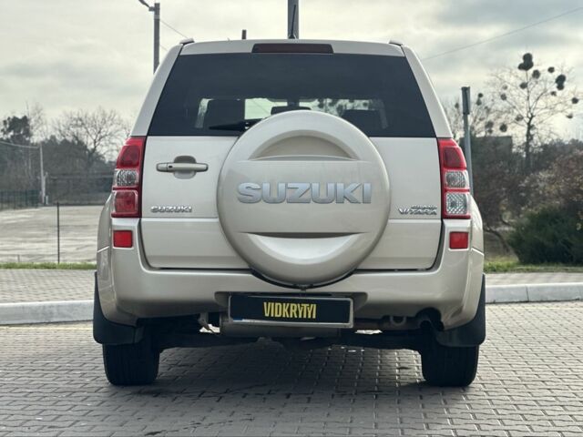 Бежевый Сузуки Гранд Витара, объемом двигателя 2 л и пробегом 242 тыс. км за 7500 $, фото 8 на Automoto.ua