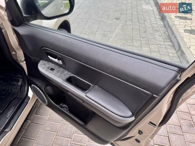 Бежевый Сузуки Гранд Витара, объемом двигателя 2.39 л и пробегом 230 тыс. км за 8999 $, фото 46 на Automoto.ua