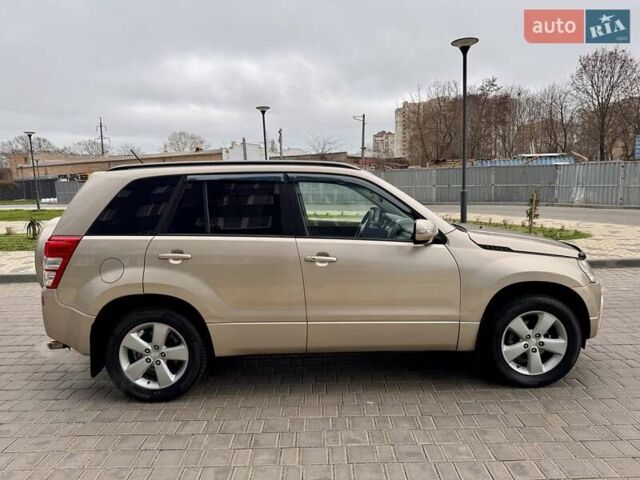 Бежевый Сузуки Гранд Витара, объемом двигателя 2.39 л и пробегом 230 тыс. км за 8999 $, фото 7 на Automoto.ua