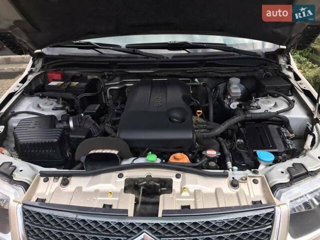 Бежевый Сузуки Гранд Витара, объемом двигателя 2.39 л и пробегом 170 тыс. км за 7800 $, фото 6 на Automoto.ua