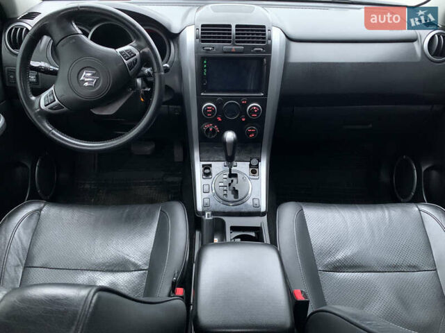 Сузуки Гранд Витара 2008 в Киеве на Automoto.ua Бежевый Сузуки Гранд Витара, объемом двигателя 3.2 л и пробегом 180 тыс. км за 6400 $, фото 6 на Automoto.ua