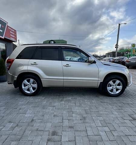 Бежевый Сузуки Гранд Витара, объемом двигателя 2.4 л и пробегом 126 тыс. км за 9900 $, фото 6 на Automoto.ua