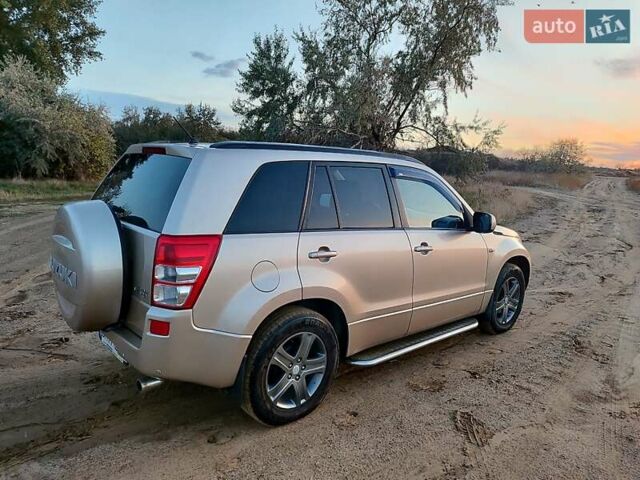 Бежевый Сузуки Гранд Витара, объемом двигателя 2 л и пробегом 216 тыс. км за 7800 $, фото 13 на Automoto.ua