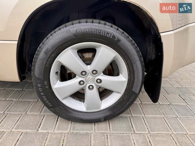 Бежевый Сузуки Гранд Витара, объемом двигателя 2.39 л и пробегом 230 тыс. км за 8999 $, фото 31 на Automoto.ua