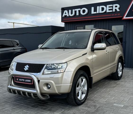 Бежевый Сузуки Гранд Витара, объемом двигателя 2.4 л и пробегом 126 тыс. км за 9900 $, фото 8 на Automoto.ua