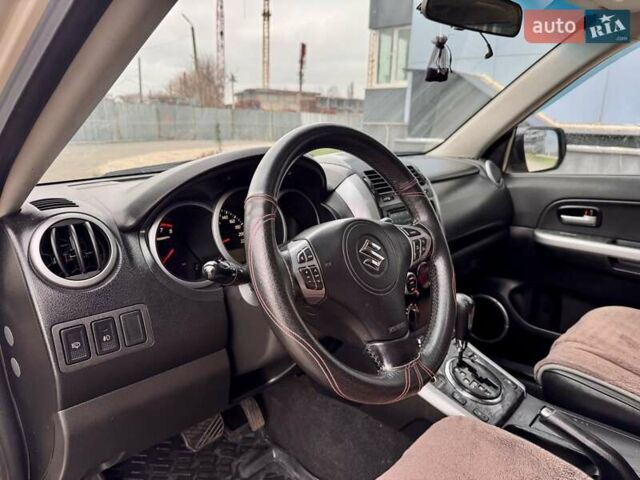Бежевый Сузуки Гранд Витара, объемом двигателя 2.39 л и пробегом 230 тыс. км за 8999 $, фото 40 на Automoto.ua