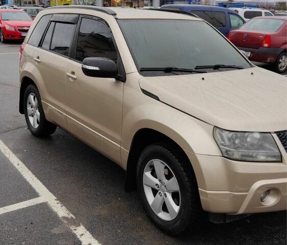 Бежевый Сузуки Гранд Витара, объемом двигателя 2.4 л и пробегом 186 тыс. км за 7550 $, фото 5 на Automoto.ua