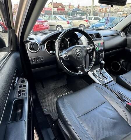 Бежевый Сузуки Гранд Витара, объемом двигателя 2.4 л и пробегом 126 тыс. км за 9900 $, фото 8 на Automoto.ua