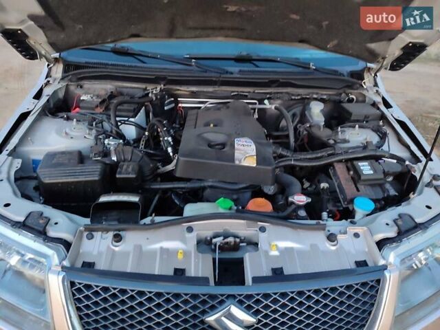 Бежевый Сузуки Гранд Витара, объемом двигателя 2 л и пробегом 216 тыс. км за 7800 $, фото 5 на Automoto.ua