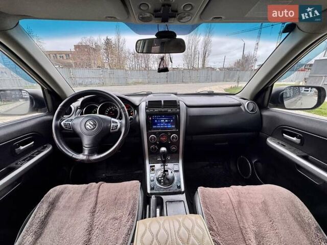 Бежевый Сузуки Гранд Витара, объемом двигателя 2.39 л и пробегом 230 тыс. км за 8999 $, фото 70 на Automoto.ua