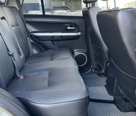 Бежевый Сузуки Гранд Витара, объемом двигателя 2.4 л и пробегом 126 тыс. км за 9900 $, фото 14 на Automoto.ua