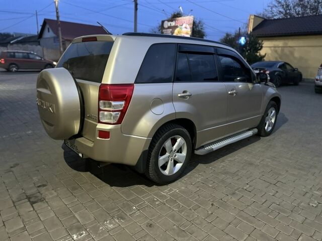Бежевый Сузуки Гранд Витара, объемом двигателя 0 л и пробегом 278 тыс. км за 8000 $, фото 2 на Automoto.ua