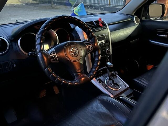 Бежевый Сузуки Гранд Витара, объемом двигателя 0 л и пробегом 278 тыс. км за 8000 $, фото 6 на Automoto.ua