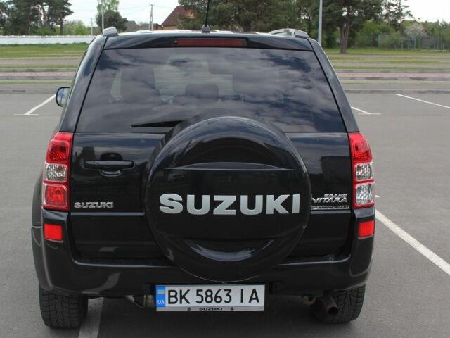 Черный Сузуки Гранд Витара, объемом двигателя 2 л и пробегом 180 тыс. км за 7499 $, фото 5 на Automoto.ua