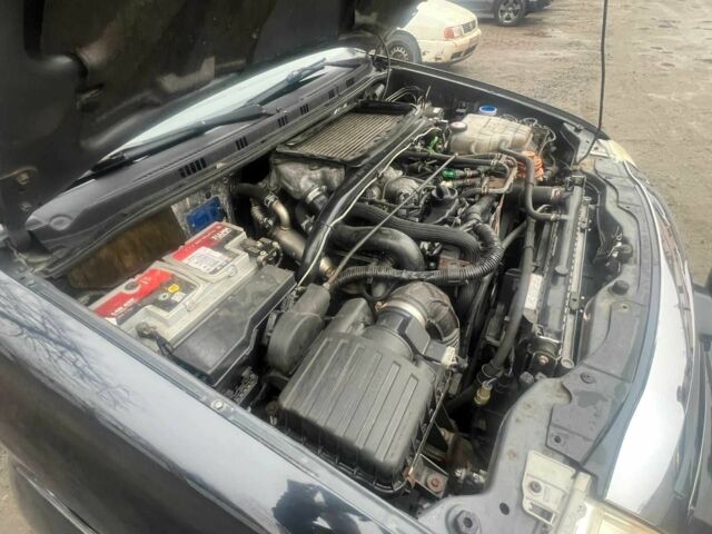 Черный Сузуки Гранд Витара, объемом двигателя 1.9 л и пробегом 3 тыс. км за 5000 $, фото 2 на Automoto.ua