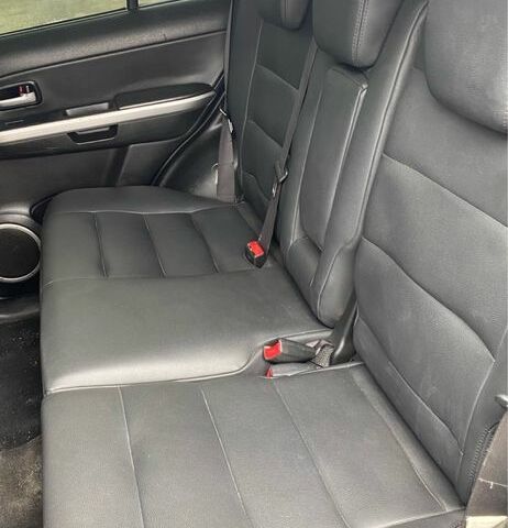 Черный Сузуки Гранд Витара, объемом двигателя 2 л и пробегом 260 тыс. км за 7900 $, фото 5 на Automoto.ua