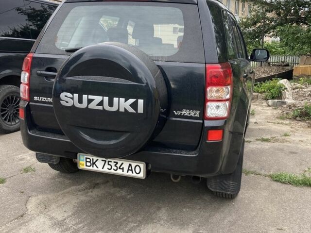 Чорний Сузукі Гранд Вітара, об'ємом двигуна 2.4 л та пробігом 270 тис. км за 7000 $, фото 2 на Automoto.ua