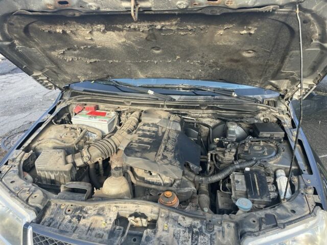 Черный Сузуки Гранд Витара, объемом двигателя 2 л и пробегом 280 тыс. км за 4300 $, фото 10 на Automoto.ua