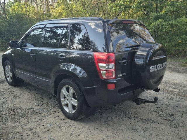 Чорний Сузукі Гранд Вітара, об'ємом двигуна 2 л та пробігом 216 тис. км за 7700 $, фото 5 на Automoto.ua